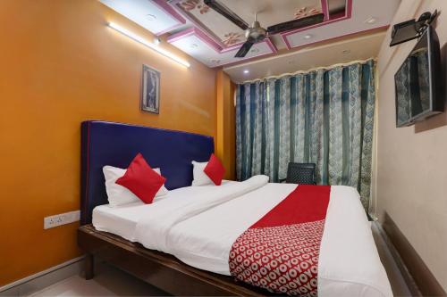 Katil atau katil-katil dalam bilik di OYO Flagship Hotel Intercity Inn