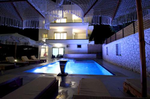 Gallery image of Luxury Villa JO-AN in Ksamil