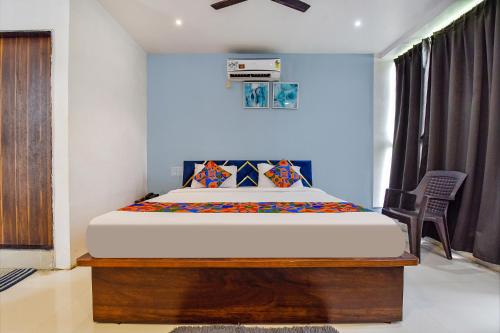 Gallery image of FabHotel Code in Surat