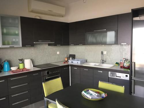 Η κουζίνα ή μικρή κουζίνα στο Irene Appartment