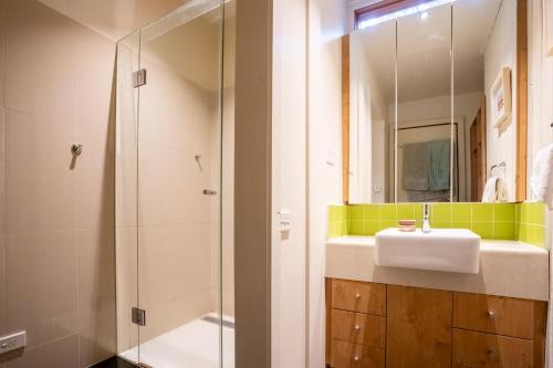 Gallery image of Dandenong Ranges Modernist Bush Escape in Kalorama