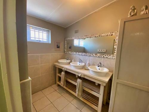 Phòng tắm tại Cozy Corner Backpackers