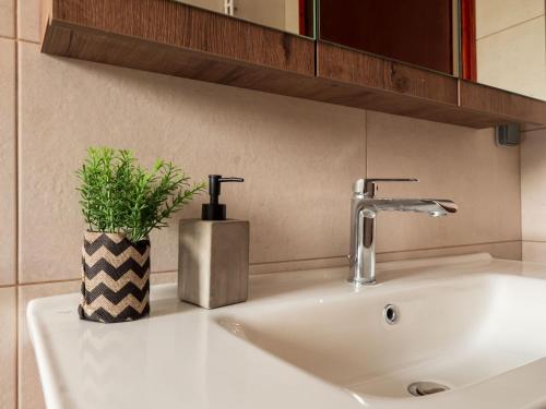 Et badeværelse på Andronikos Guest House