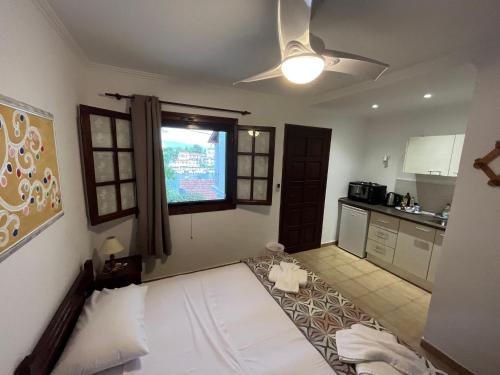 Dapur atau dapur kecil di Villa Perris Studios