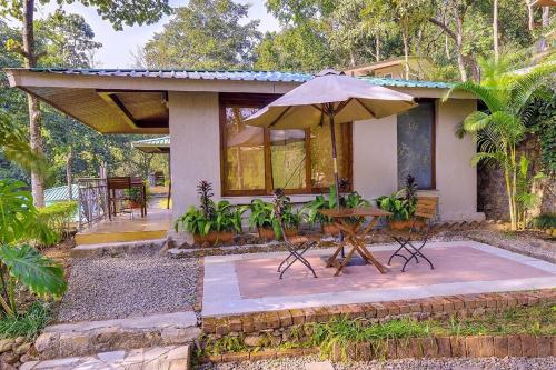 Atali Ganga Resort, Rishikeshにある庭