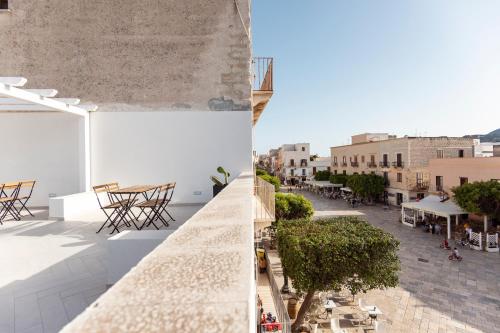 a view of a city from the roof of a building at LE CASE DEL FICO D'INDIA FAVIGNANA in Favignana