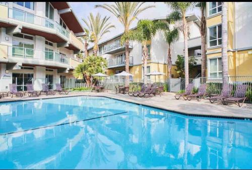 Marina view 3BR Condo Your Serene Cloud Getaway