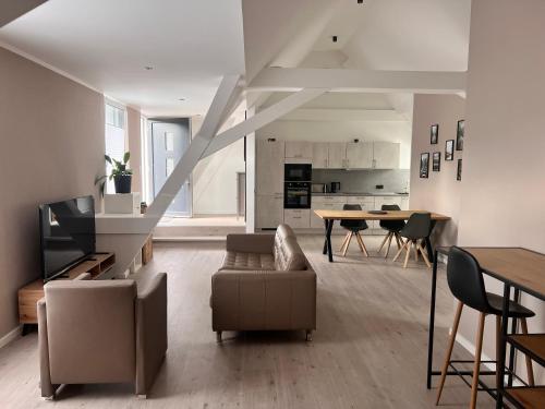 Η κουζίνα ή μικρή κουζίνα στο New Nomads Ferienwohnung am See