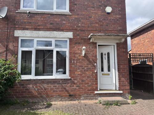 Immaculate 3-Bed House in Walsall