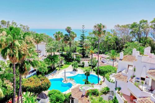 1108 Beachfront 2 apartments with roofterrace 80mtrgt beach 3 pools