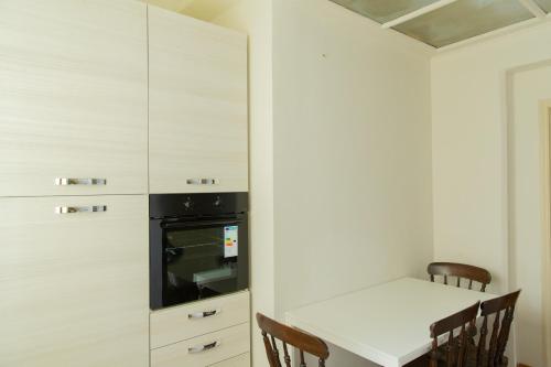 Strategic 2BR Apartment