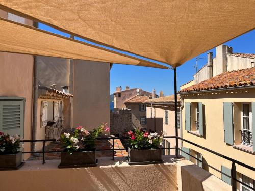 Saint-Tropez Centre - Grand Studio avec terrasse