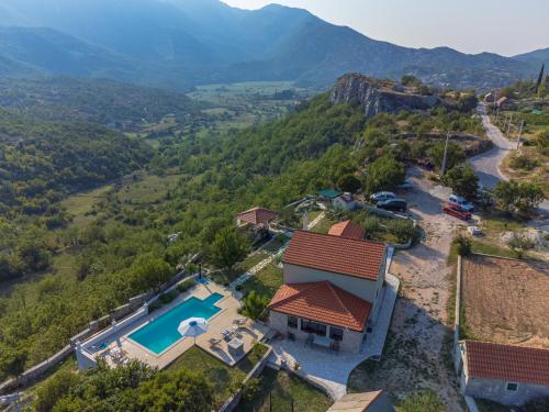Γενική θέα στο βουνό ή θέα στο βουνό από  αυτή η βίλα