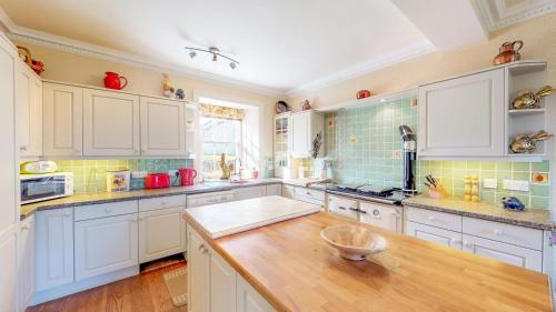 Dapur atau dapur kecil di Airds of Kells House