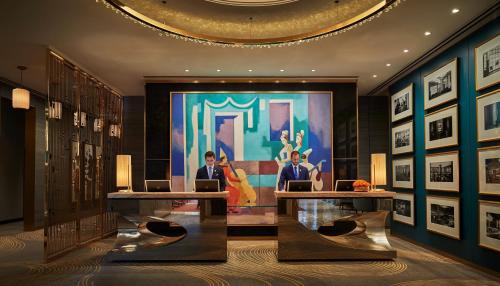 Viceroy Chicago Image