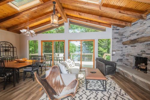 Stone Cottage Cove – Photos 2