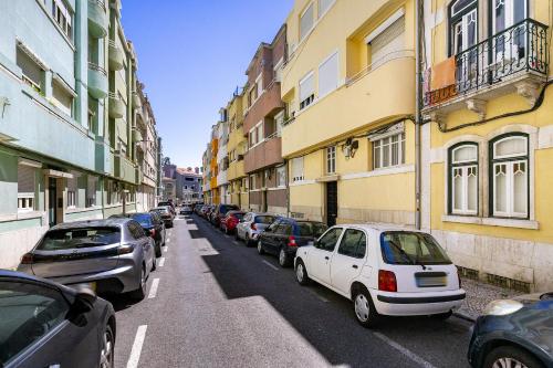 WHome Lisbon Urban Chic, Great for D Nomads & R Workers