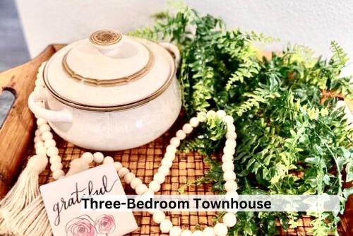 Gambar di galeri bagi Boutique Apartment in Historic Downtown Albany di Albany