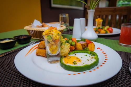 Φαγητό σε αυτό το ξενοδοχείο ή κάπου εκεί κοντά