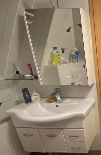 Kúpeľňa v ubytovaní 1 Zimmer mit Bad und Küche in Aalen