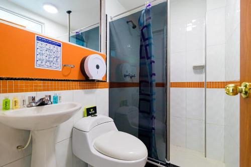 Ein Badezimmer in der Unterkunft Hotel Bogota Elite