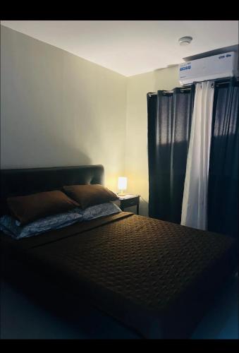 Krevet ili kreveti u jedinici u objektu Cozy and Spacious With a view and parking