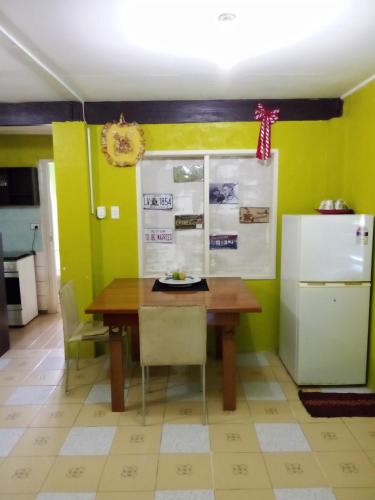 Kuchyň nebo kuchyňský kout v ubytování Island Home