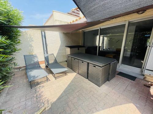 Appartement Climatisé en Rez-de-Jardin avec Parking, à 50m de la Plage de la Roquille - FR-1-723-117