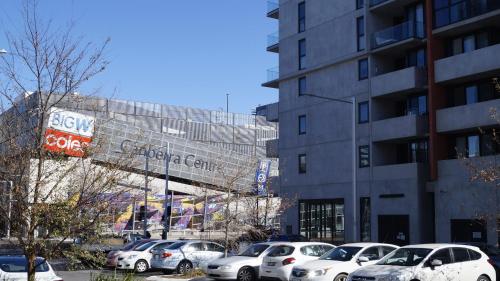 堪培拉New unit next to Myers的相册照片