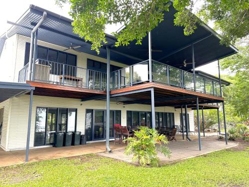 Bangunan di mana terletaknya rumah percutian
