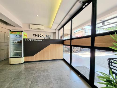 Vstupní hala nebo recepce v ubytování Check Inn at Citarum
