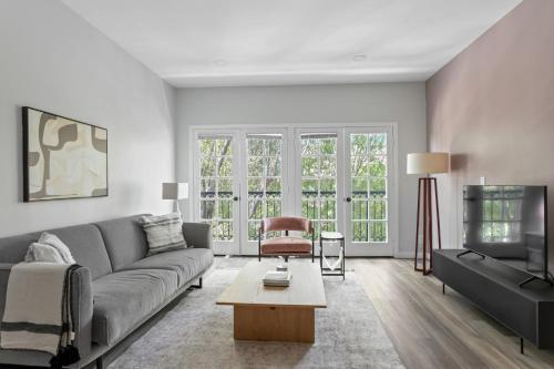 Westwood 2BR nr Westwood Village LAX-902