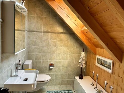 Koupelna v ubytování Doppelzimmer in charmantem B&B