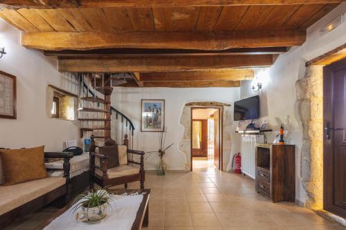 Μια τηλεόραση ή/και κέντρο ψυχαγωγίας στο Villa Satra