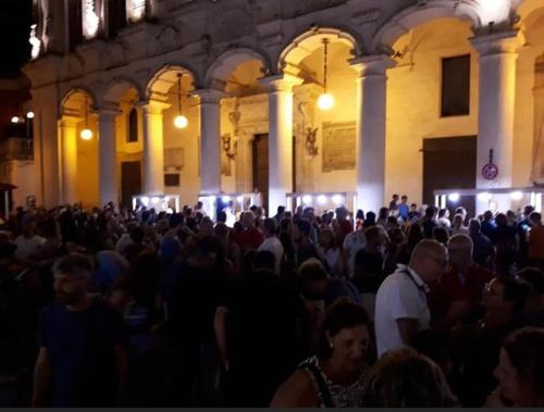 una volta al centro appartamento intero – Photos 3