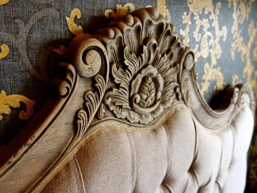 Χώρος καθιστικού στο Sexy Luxurious Versace Apartment Near Sheffield