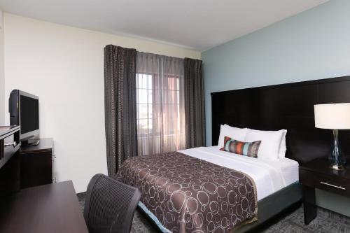 Staybridge Suites Naples - Gulf Coast, an IHG Hotel