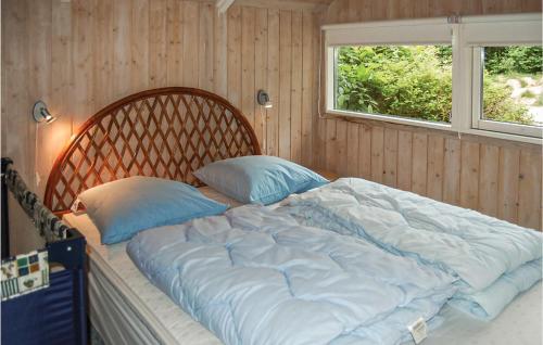 Postel nebo postele na pokoji v ubytování Lovely Home In Oksbl With Wifi