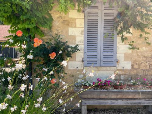 Φωτογραφία από το άλμπουμ του Esparoutis Chambres d'hôtes du Charme σε Saint-Cybranet