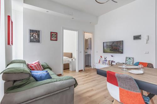 Easylife - Milano - Melchiorre Gioia 30 - Centrale