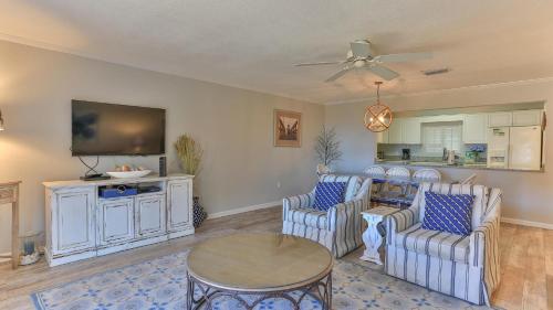 Aegean 210 - Updated 2 Bedroom 2 Bath at the Aegean photo 16