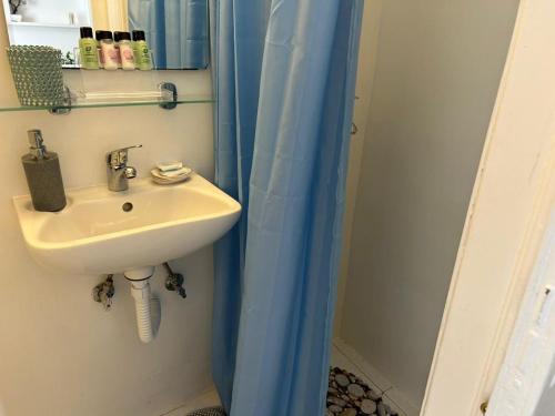 Koupelna v ubytování Room to rent