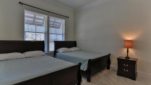 Playa Blanca - Steps to the beach Sleeps 14 has community pool photo 15