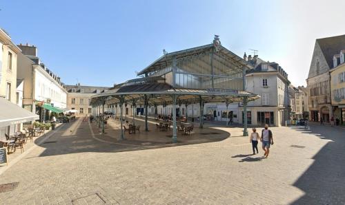 Photo de la galerie de l'établissement Au coeur de la ville, à deux pas de la cathédrale., à Chartres