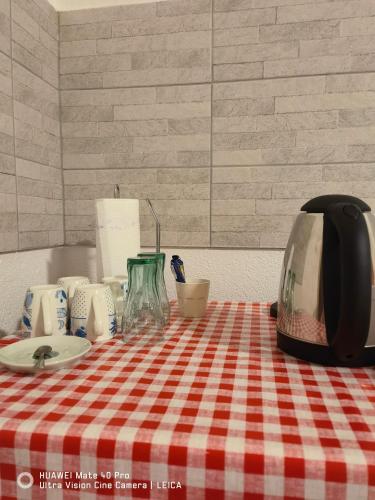Tetera y cafetera en Lovely Home City Center