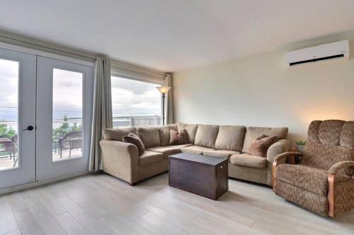 Charming Oceanview Home – Photos 2