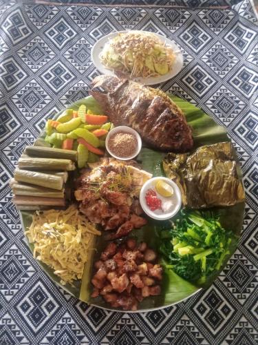 Makanan di atau berdekatan homestay