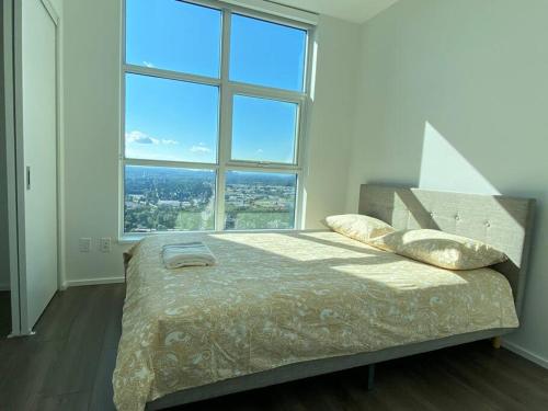 Bright & Spacious 2BDR 270C°View – Photos 3