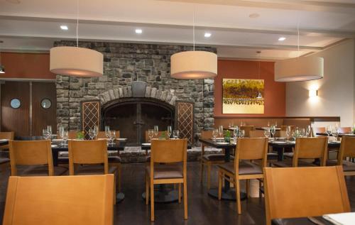 Harvest Innにあるレストランまたは飲食店