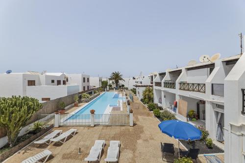 Hola Arnage Pool view